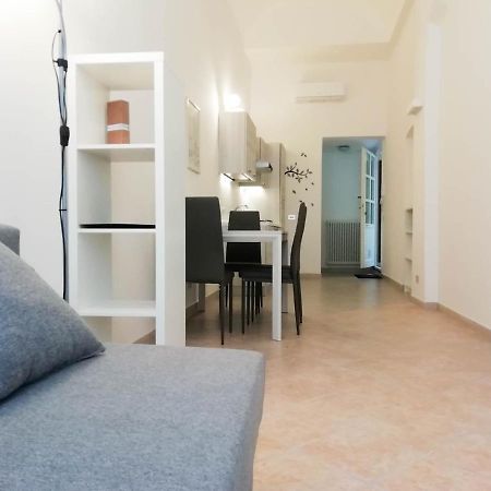 Mistrangelohome 5 - Appartamento In Pieno Centro Σαβόνα Εξωτερικό φωτογραφία