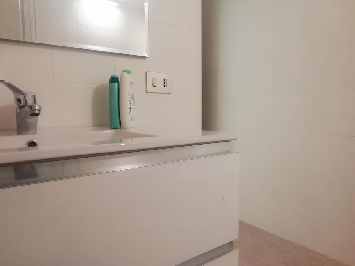 Mistrangelohome 5 - Appartamento In Pieno Centro Σαβόνα Εξωτερικό φωτογραφία