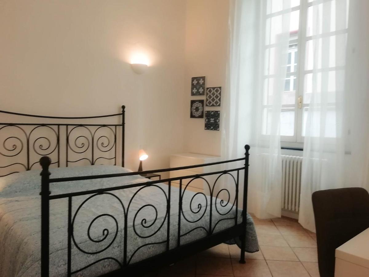 Mistrangelohome 5 - Appartamento In Pieno Centro Σαβόνα Εξωτερικό φωτογραφία