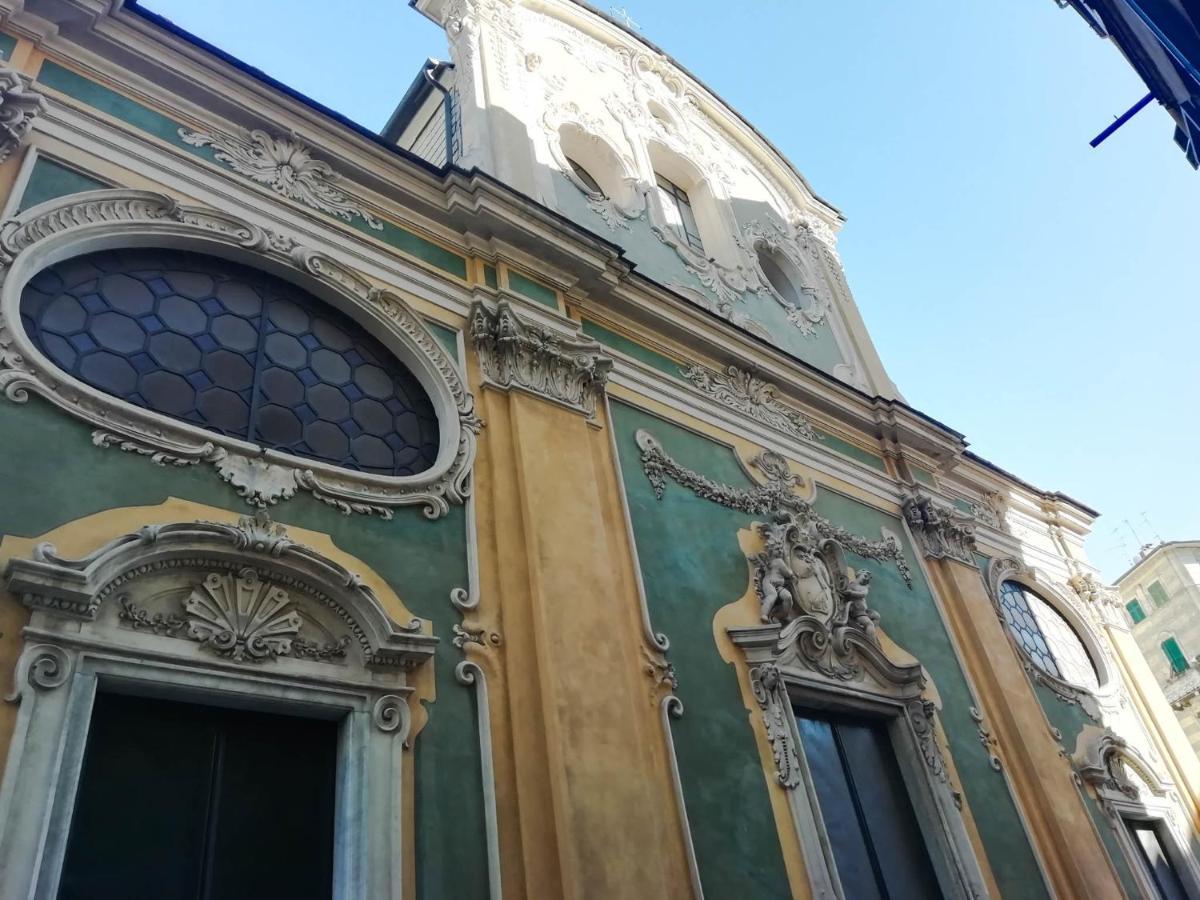 Mistrangelohome 5 - Appartamento In Pieno Centro Σαβόνα Εξωτερικό φωτογραφία