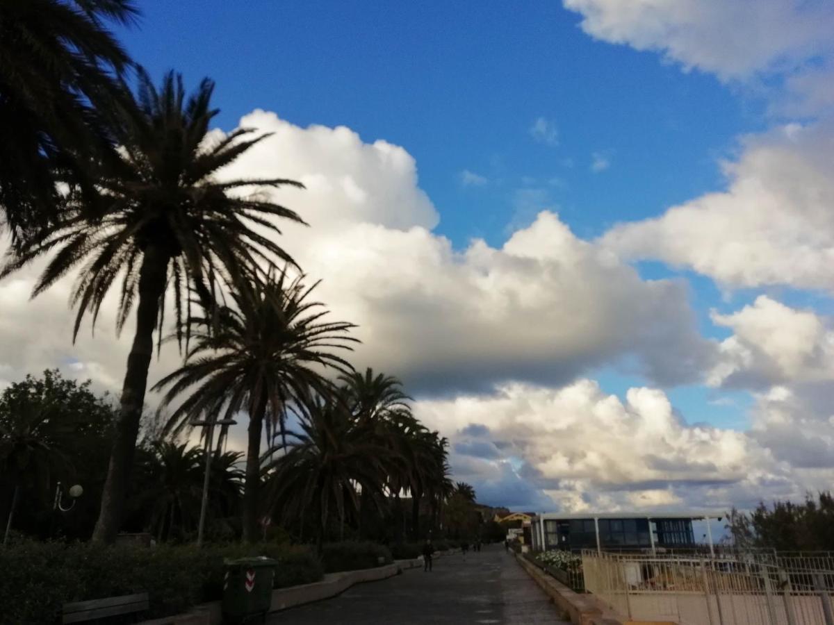 Mistrangelohome 5 - Appartamento In Pieno Centro Σαβόνα Εξωτερικό φωτογραφία