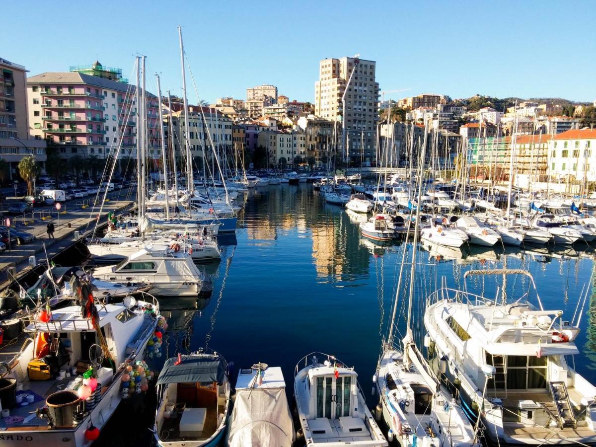 Mistrangelohome 5 - Appartamento In Pieno Centro Σαβόνα Εξωτερικό φωτογραφία